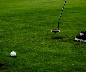 Golf Sahaları için Yapay Çim